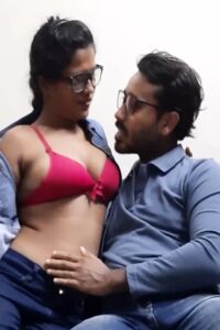 Read more about the article Office Secretary 2022 Fucked by Boss Bengali Hot Short Film 720p HDRip 300MB Download & Watch Online